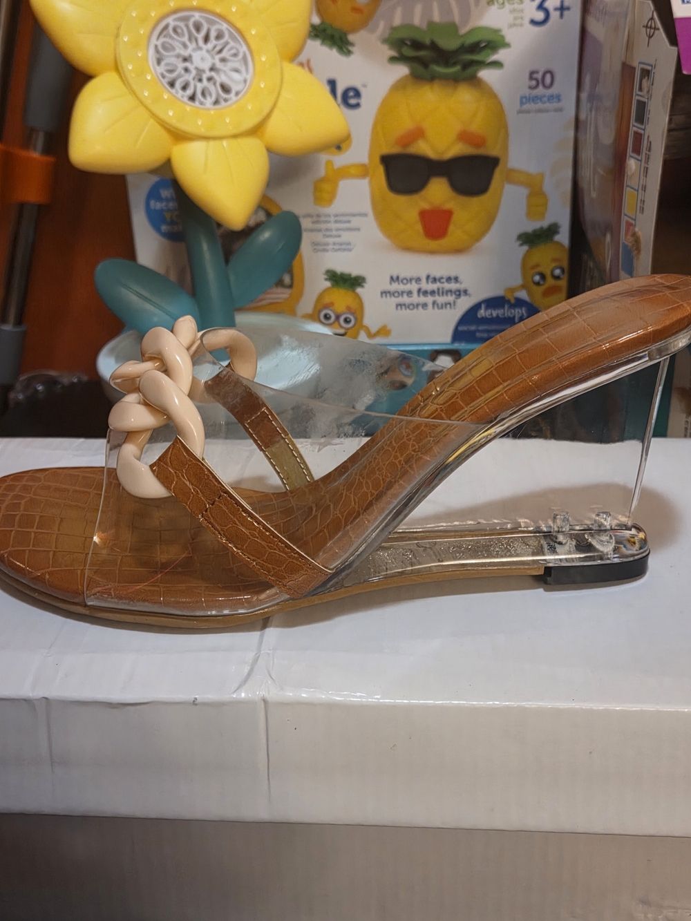 Women’s Tan Croc-Textured Clear Wedge Sandals with Nude Chain Accent